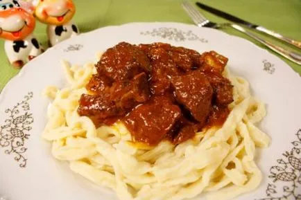 Beef Gravy - 8 rețete (zeamă) Gravy de carne de vită - 8 rețete