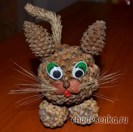 Artizanat din conuri cu mâinile lor, de casă și de bricolaj (meserii pentru copii) Artizanat din conuri cu mâinile lor, și de cele mai multe casă DIY