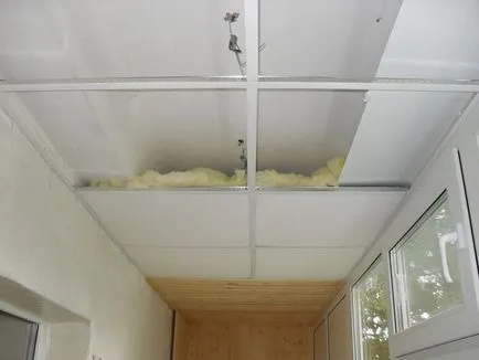 Plafonul de balcon din care să facă decât să loggia arma, o fotografie și opțiunile, vopsea cu mâinile lor,