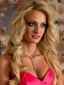 Hairstyle, ca Lely a fetelor, este suficient de rapid (Lely) Hairstyle, ca Lely a fetelor, se realizează destul de repede