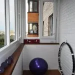 Repararea balcoane cu mâinile lor de la început până la sfârșit
