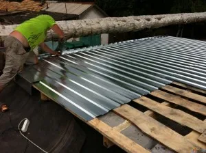 Reparația acoperișului garajului cu mâinile ghid pas cu pas