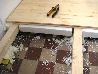 Repararea balcoane cu mâinile lor (foto și video) (Loggia) Repararea balcoane cu mâinile lor (foto și video)