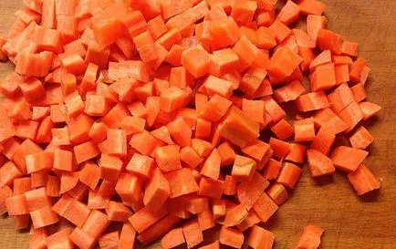 Retete salate cu brânză afumată codița, șuncă, morcovi (brut) Retete pentru salate cu brânză afumată panglica, șuncă, morcovi