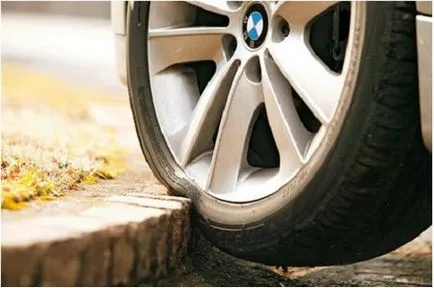 tăieturi laterale de reparare a anvelopelor cu propriile sale mâini