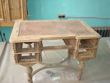 Restaurare mobila din lemn, cu propria sa clasă de mâini de reparații de master (propriu) Restaurare mobila din lemn, cu mâinile sale proprii de reparare Master class