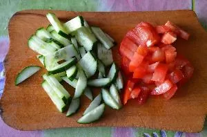 salata Rețetă de varză, castraveți și tomate (castravete) salata Rețetă de varză, castraveți și tomate