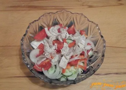 Rețetă pentru salata cu proaspete chineză varză, roșii, castraveți, ardei și pui (proaspete) reteta Salata cu proaspete chineză varză, roșii, castraveți, carne de pui și piper