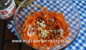 Salata cu pești roșii, castraveți și ouă (pește) Salata cu pești roșii, castraveți și ouă