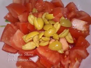 Salata cu rosii si masline