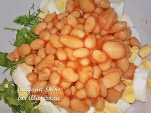 Tomate cu ouă și brânză afumată (afumat) Salata de rosii cu ouă și brânză afumată