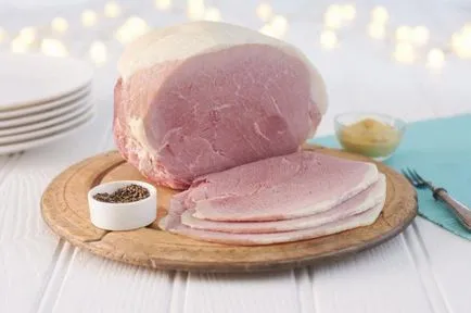 Salata cu sunca, branza, castraveti