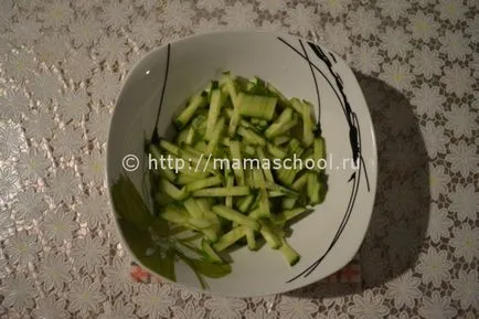 Salata cu șuncă, brânză și castravete proaspăt cu reteta pas cu pas fotografii (fotografii) Salata cu șuncă, brânză și castravete proaspete reteta cu pas cu pas fotografii