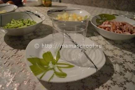 Salata cu șuncă, brânză și castravete proaspete reteta cu pas cu pas fotografii (sunca) Salata cu șuncă, brânză și castravete proaspete reteta cu pas cu pas fotografii