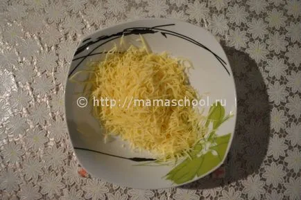 Salata cu șuncă, brânză și castravete proaspăt cu reteta pas cu pas fotografii (castraveți) Salata cu șuncă, brânză și castravete proaspete reteta cu pas cu pas fotografii