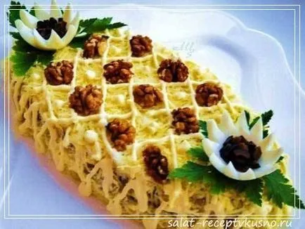 Salata cu straturi de ananas, brânză și pui unele retete bune - retete salata delicioasa (straturi) Salata cu ananas, brânză și pui straturi unele retete bune - retete delicioase salata