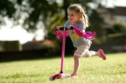 Scooter pentru copil 2, 3, 4, 5 ani și mai în vârstă (copil) Scooter pentru copil 2, 3, 4, 5 ani si mai in varsta