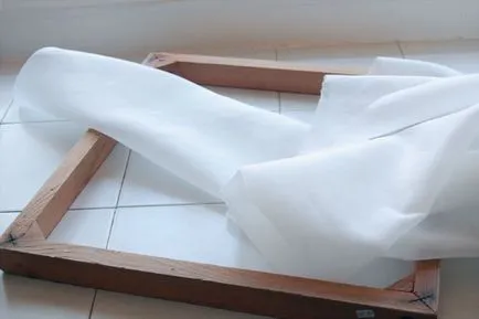 Silkscreen propriile lor mâini, sau imprimarea cu ecran de mătase la domiciliu