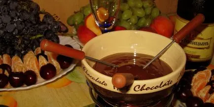 fondue de ciocolată la rețete de acasă, imagini, clipuri video, cum să facă fondue de ciocolată (acasă) fondue de ciocolată la rețete de acasă, imagini, clipuri video, modul de a face fondue de ciocolată