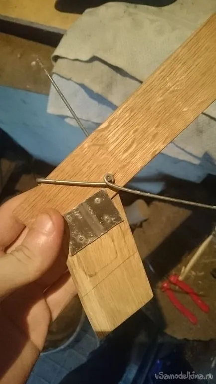 arma cu mâinile lor canelură