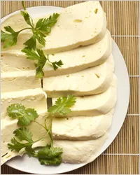 brânză suluguni - brânză
