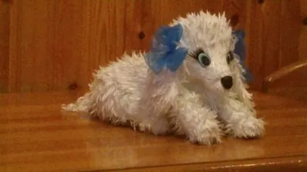 Câine de pungi de plastic