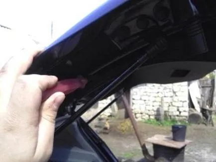 Îndepărtarea pielii Qashqai cincea usa nissan (Qashqai) Scoaterea pielea Nissan Qashqai a 5-uși