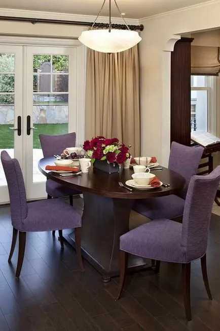 Combinația de culoare violet, în interior, favorit casa