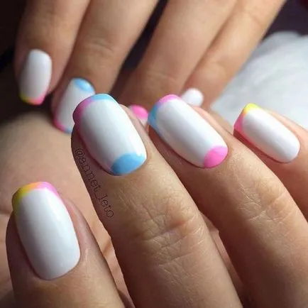 Nail Design modern 2017 sacou cu un model pe fotografie (versiune manichiura frantuzeasca) Moderne de design de unghii 2017 sacou cu un model pe o fotografie