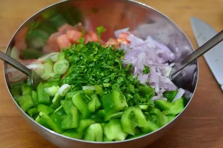 salata mediteraneană cu rosii si masline, gatiti impreuna