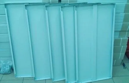 Rack colectează el însuși