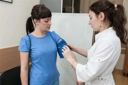 Monitorizarea ambulatorie a tensiunii arteriale (ABPM) și ritmul cardiac (zilnic) Monitorizarea ambulatorie a tensiunii arteriale (ABPM) și ritmul cardiac