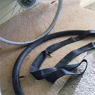 Întreținerea și repararea de biciclete de munte