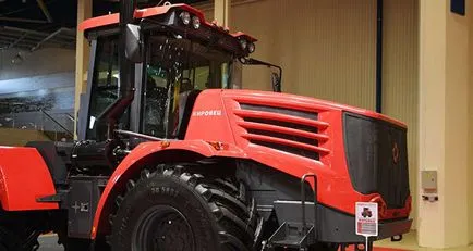 Tractor Belarus dispută de ce un cuvânt nou în tractorul (John Deer Holland) Tractor Belarus dispută de ce un cuvânt nou în tractor