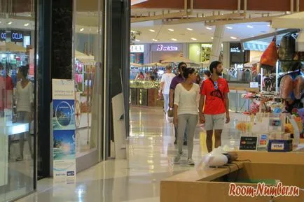Centrul comercial Central Festival Phuket și topuri de piață