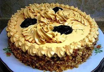 decorare tort seringă cremă de patiserie
