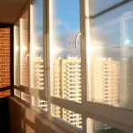 Instalare de ferestre din plastic pe balcon cu mâinile (balcon) Instalare de ferestre din plastic pe balcon cu mâinile sale