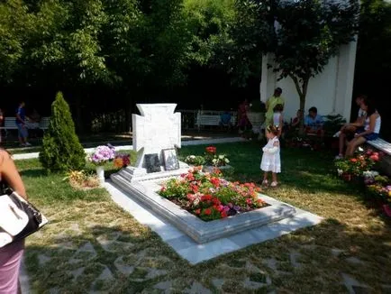 În ce an a murit Wang Vangelia Pandev gushterova (ce) În ce an a murit Wang Vangelia Pandev gushterova
