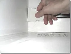 Umplerea rosturilor material de etanșare de ferestre din PVC le mastertim