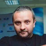 Cum se instalează formarea de parbriz universal