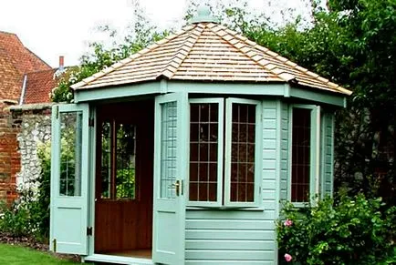 Gazebo pe parcelele de grădină