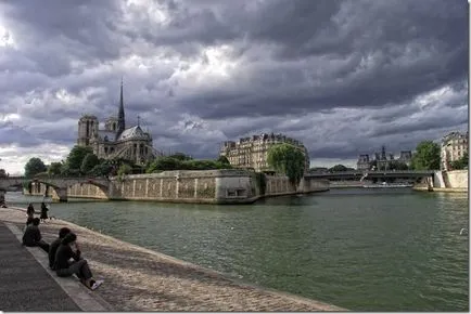 Cum pot fi Notre Dame Cum pot fi Notre Dame