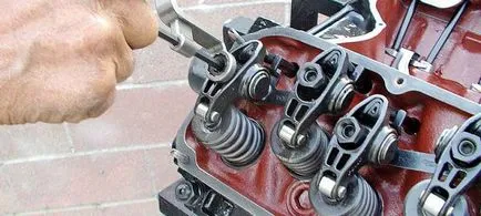 Deoarece loviturile cu piston