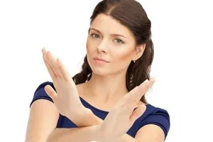 Cum de a refuza politicos un om (bărbat) Cum de a refuza politicos o persoană