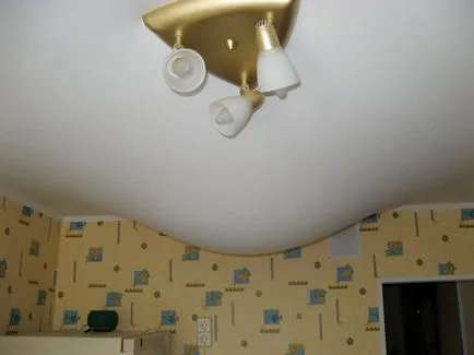 Dacă inundat apartament cu un plafon stretch