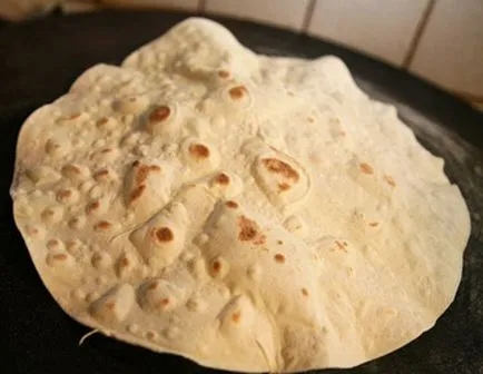 Cum se coace pâine pita Cum se coace pâine pita