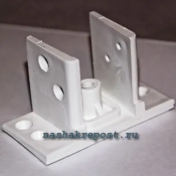 Materiale plastice cu mâinile lor Materiale plastice cu mâinile lor