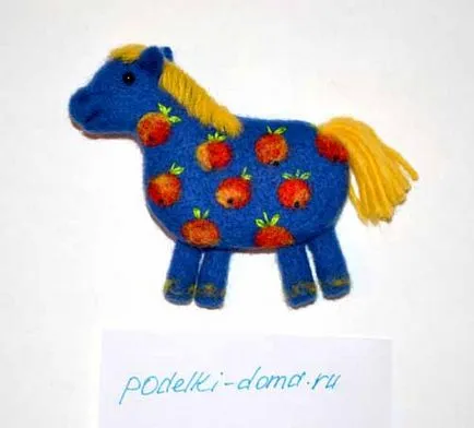 În conformitate cu jucăriile cu propriile mâini În conformitate cu jucăriile cu propriile mâini