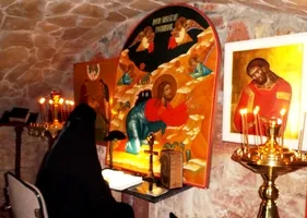 Rugăciunea în mănăstire Rugăciunea în mănăstire