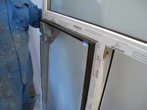 Cum să demontați geamuri termopan